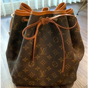 Vintage Classic Louis Vuitton Monogram Bucket Bag